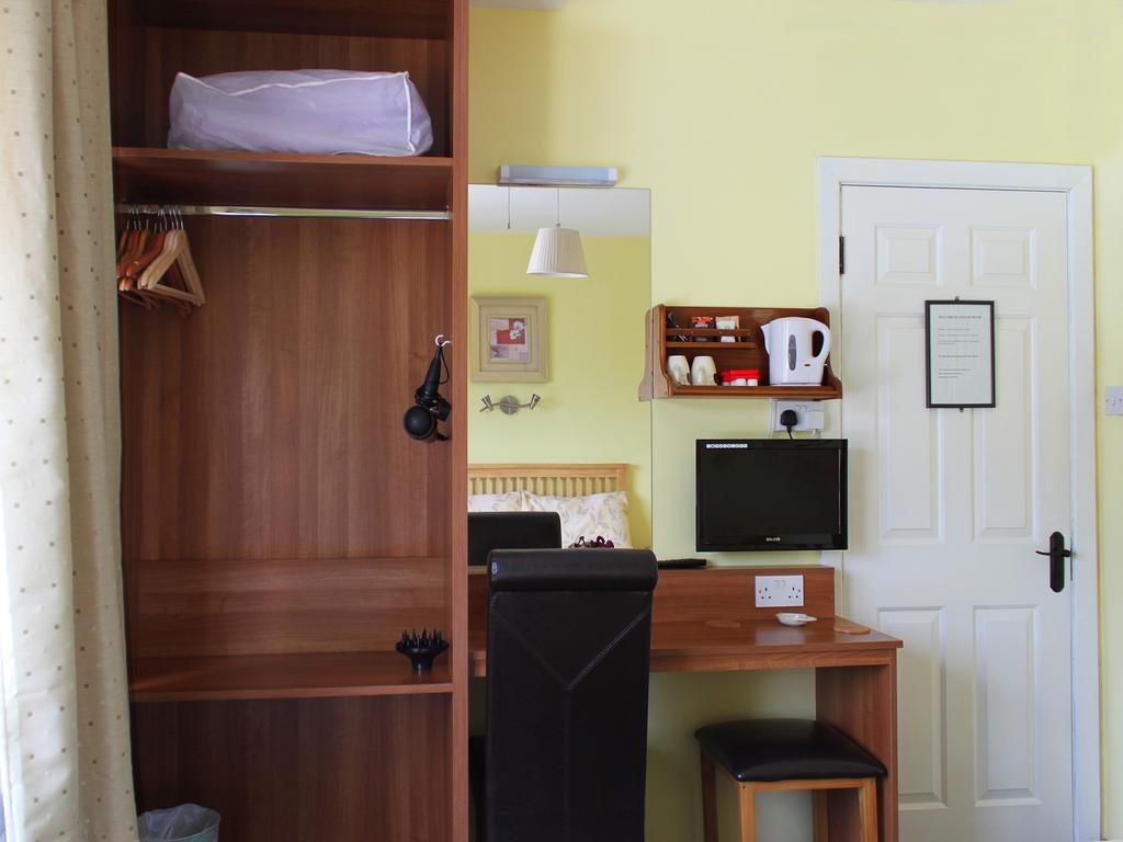 Avelow House B&B Кенмар Экстерьер фото